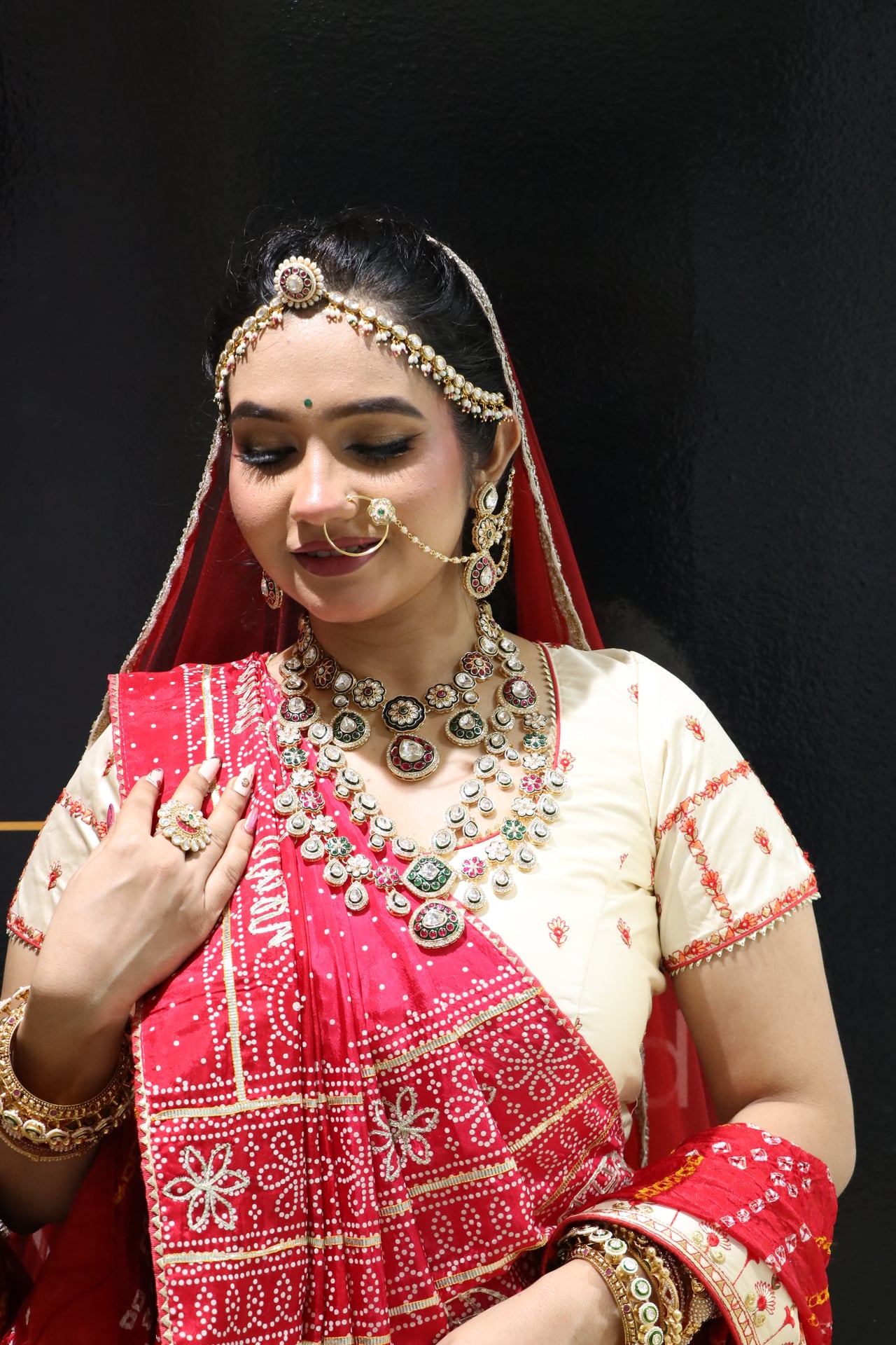 Smokey Bridal Eyes & Kundan Collar